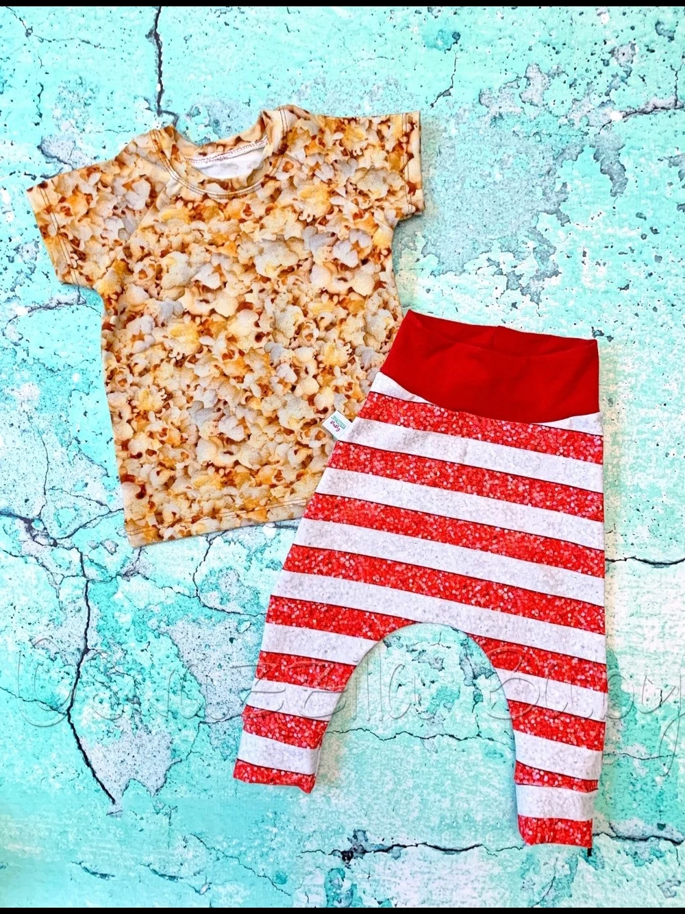 9-12m Kids Popcorn Print Tee & Red-Striped Harem Pants Set